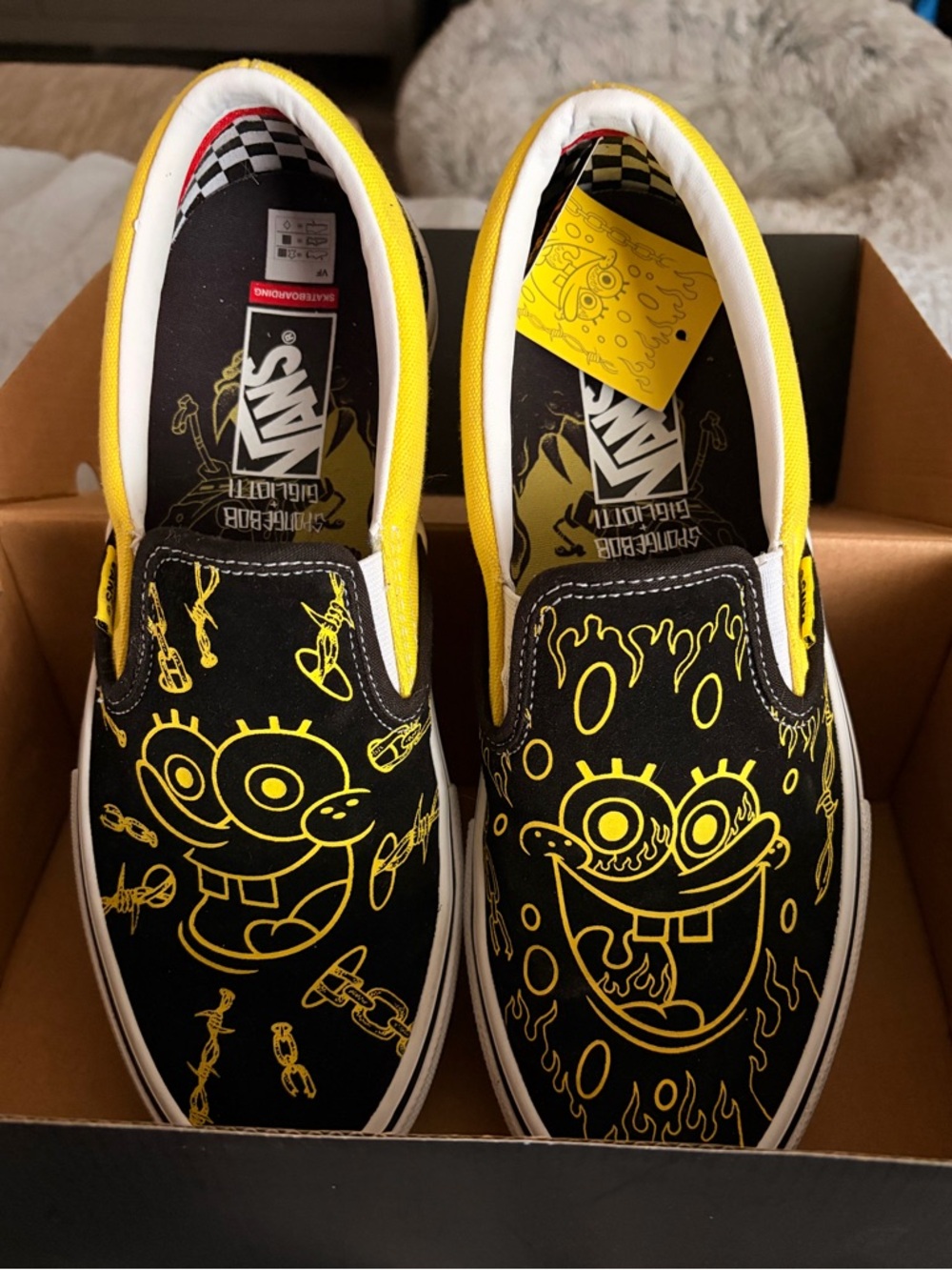 Vans Slip-On Sneakers – Black & Yellow SpongeBob Design - Size 9 (M)